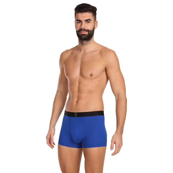 Set för män Tommy Hilfiger boxershorts och strumpor i en presentförpackning (UM0UM03040 0WY)