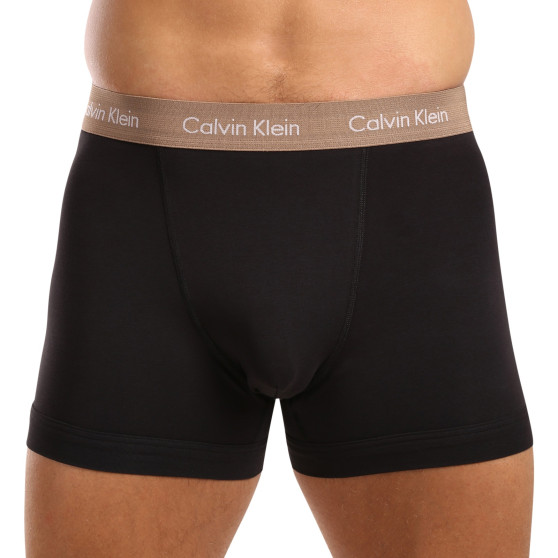 3PACK Boxershorts för herrar Calvin Klein svart (U2662G-NOP)